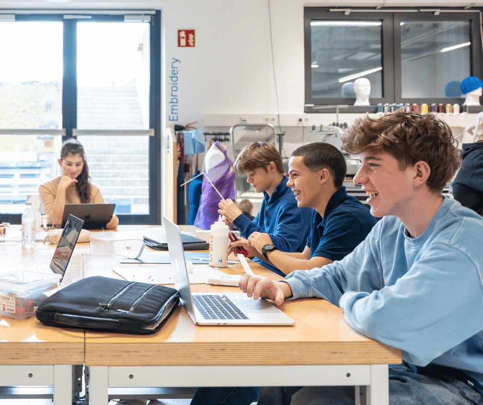 Makers Lab Classroom friends Makers Lab Classroom friends